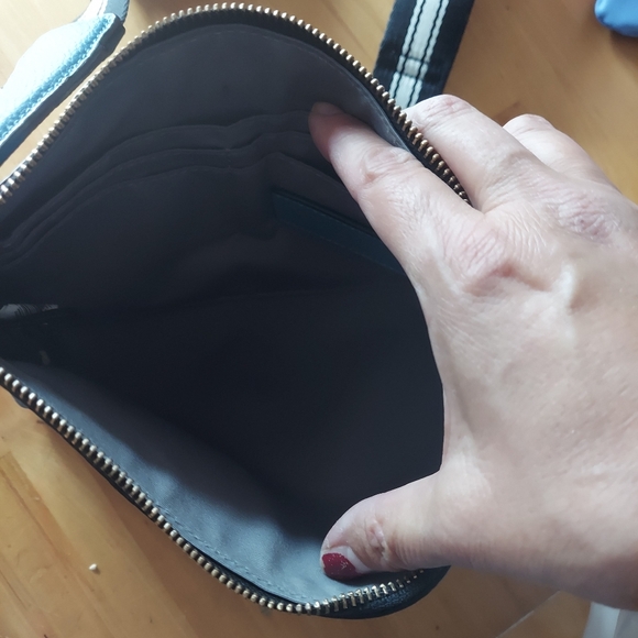 MARC JACOBS Crossbody Bag & Pouch - Picture 5 of 16